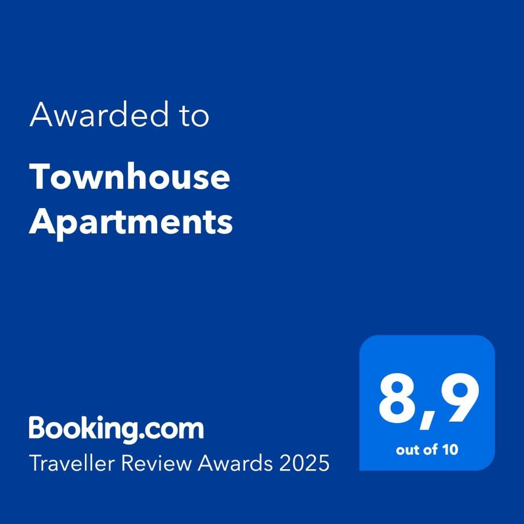 Townhouse Apartments Mariehamn Eksteriør billede